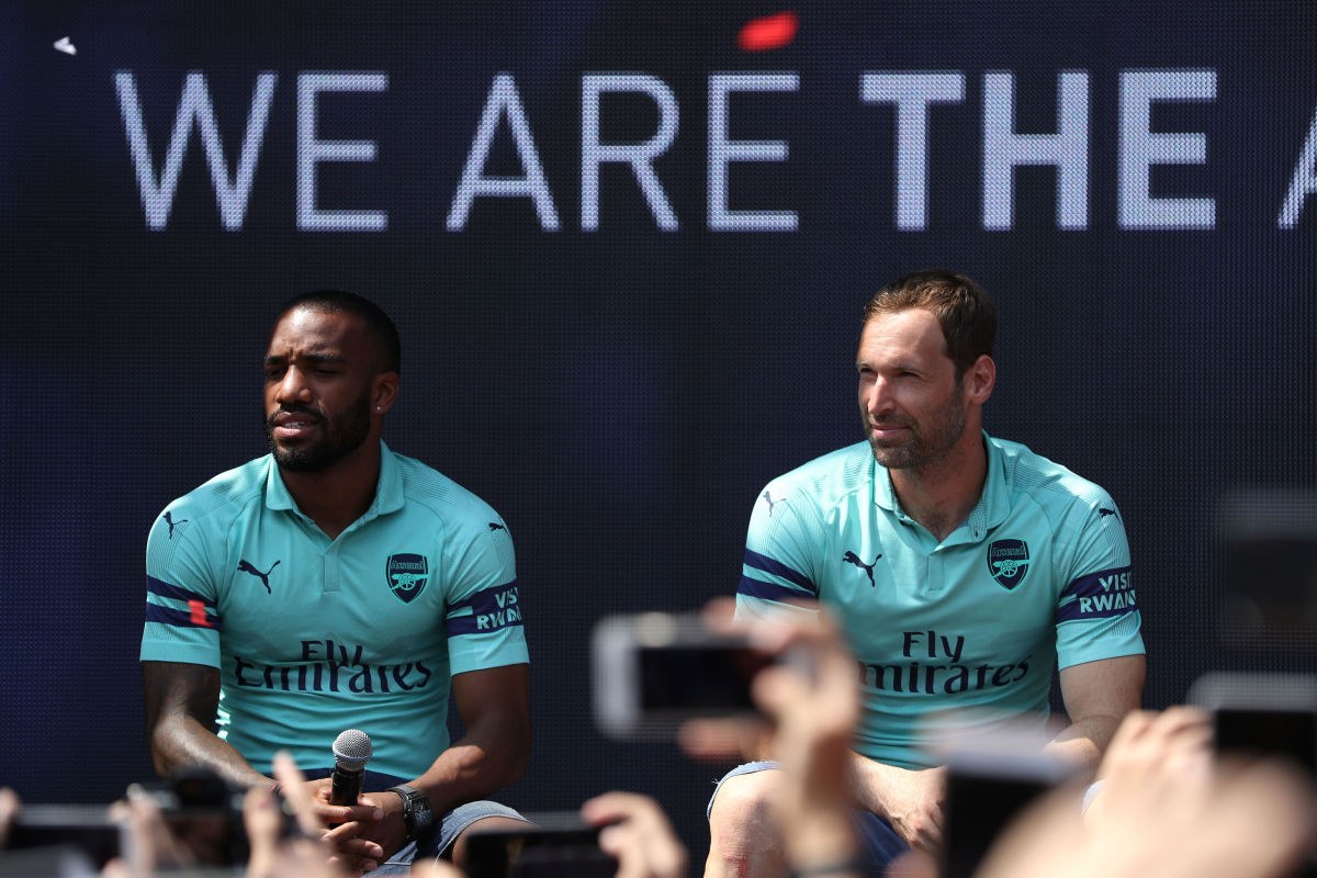 arsenal-third-kit-launch-5b5c43397134f654e4000024.jpg