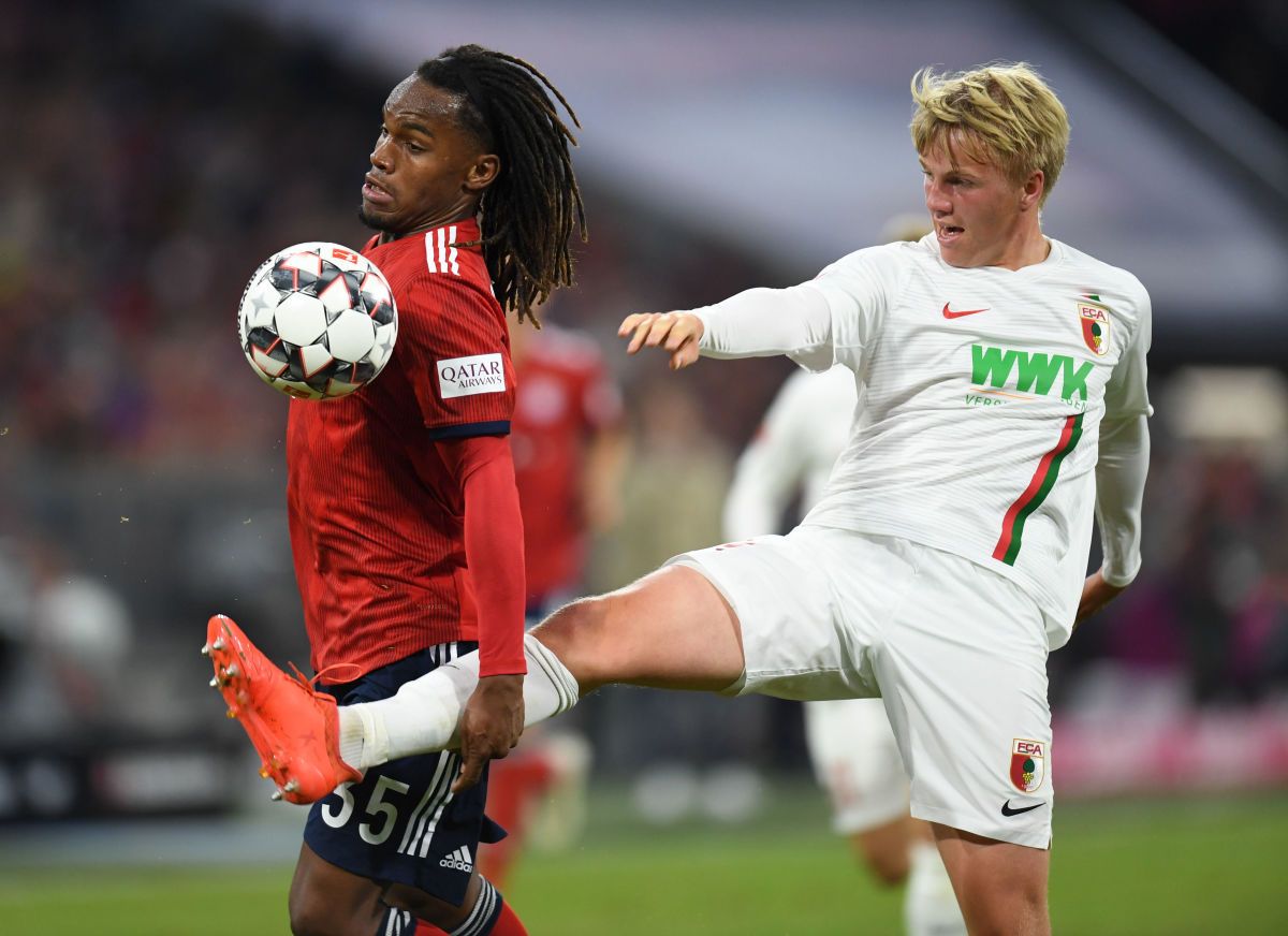 fbl-ger-bundesliga-bayern-munich-augsburg-5bab5d1f73df611cdf000001.jpg