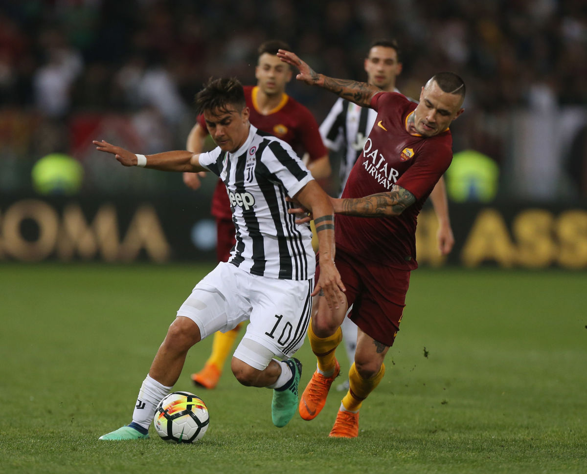 as-roma-v-juventus-serie-a-5b4b1c847134f62236000003.jpg