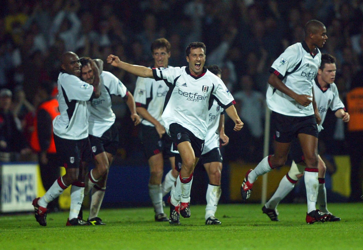 fulham-players-celebrate-a-last-gasp-victory-5b9786ffed59074df2000001.jpg