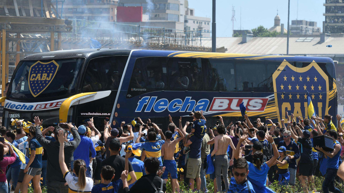 boca-juniors-bus.jpg