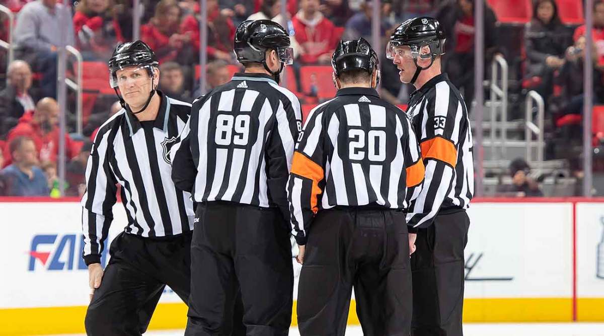 how do nhl referees travel