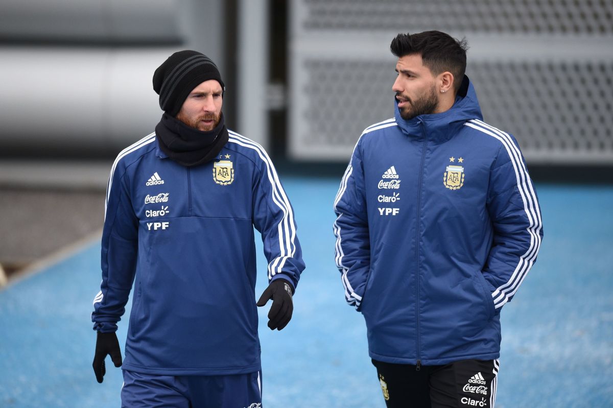 fbl-wc-2018-friendly-arg-training-5afd8ea27134f6099d000003.jpg