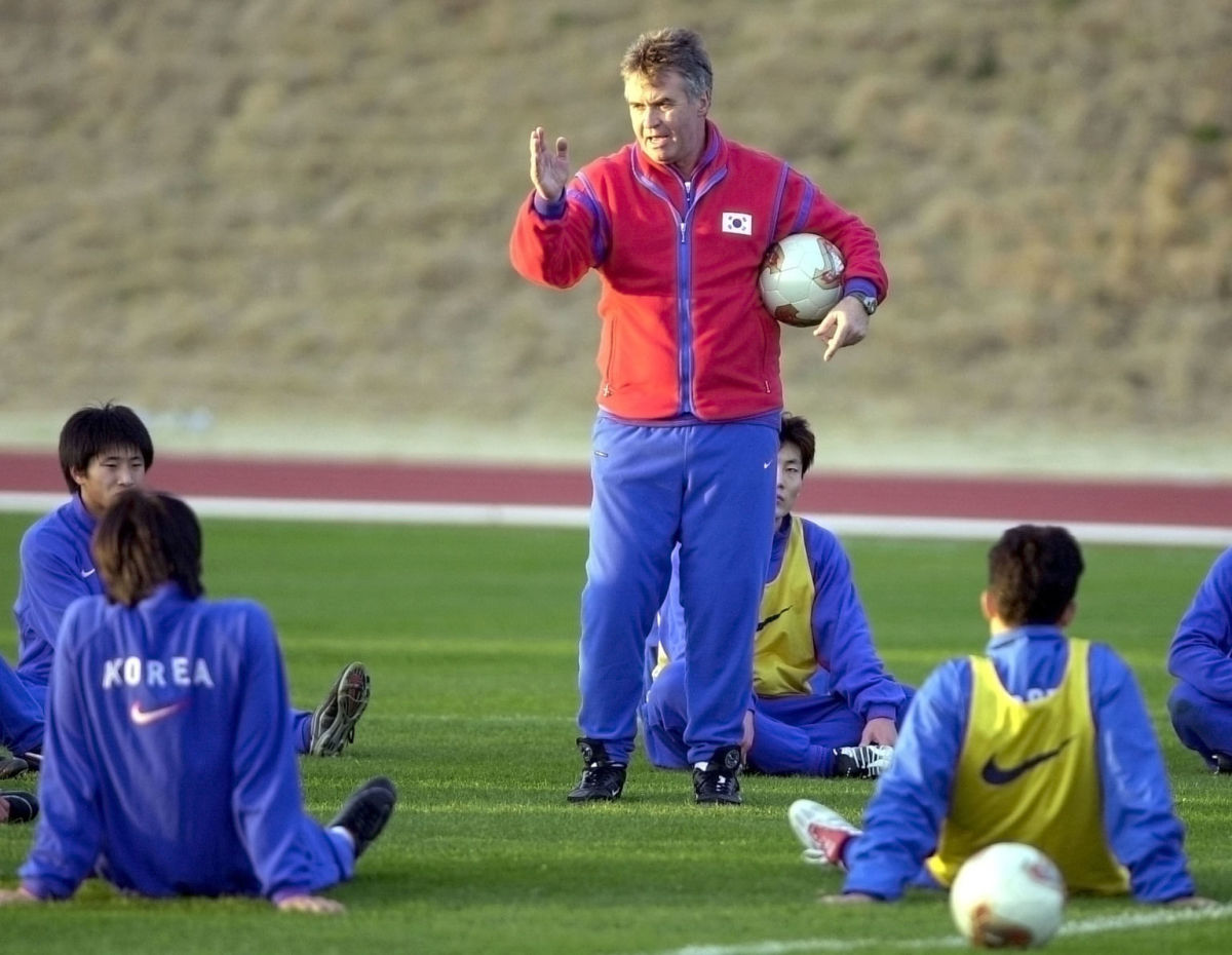 south-korea-s-national-soccer-team-head-coach-guus-5b0826117134f65a48000001.jpg