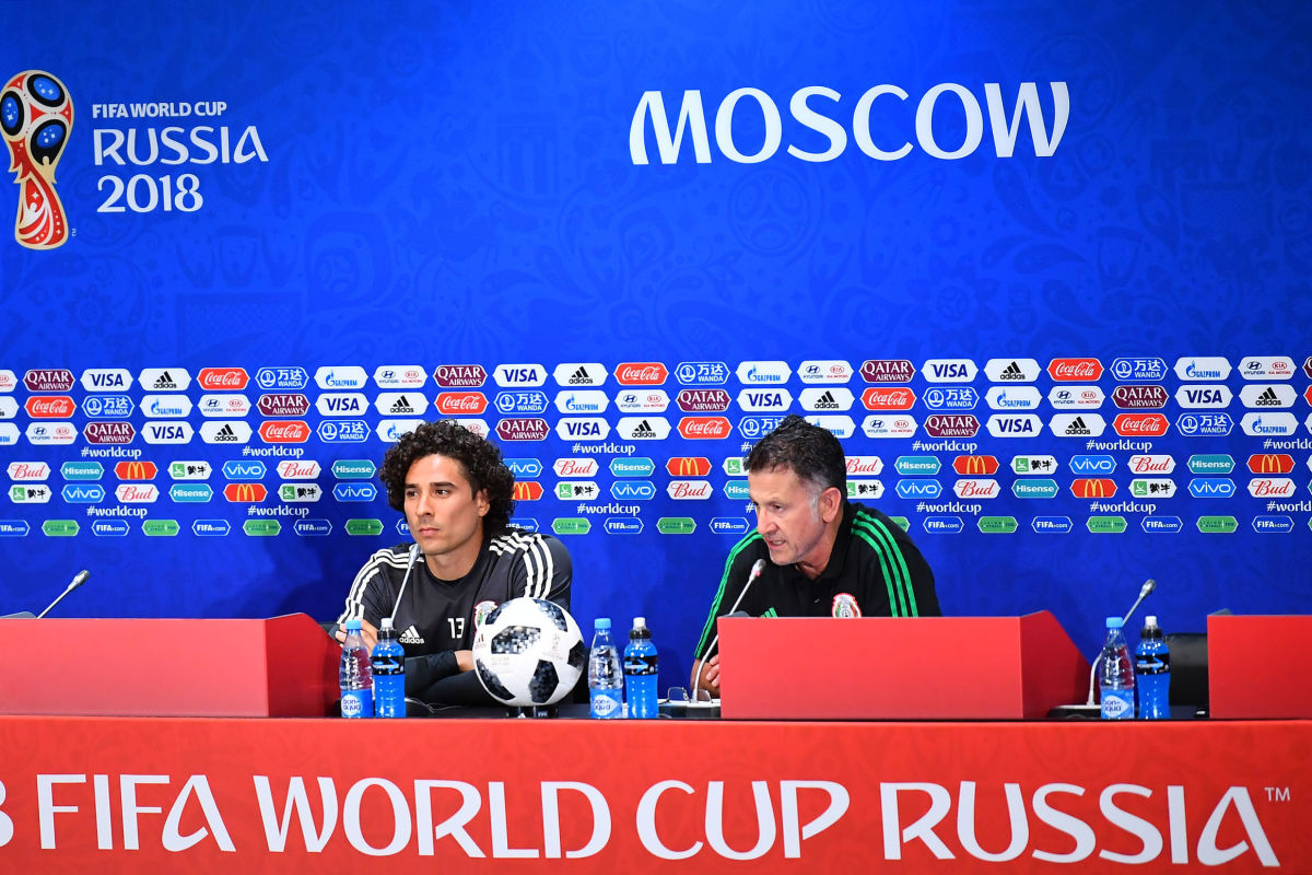 mexico-training-session-and-press-conference-2018-fifa-world-cup-russia-5b25e7353467acf09f000001.jpg
