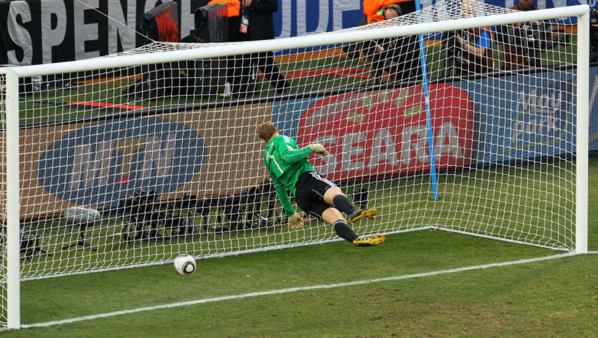 germany-v-england-2010-fifa-world-cup-round-of-sixteen-5b153c37f7b09dde47000038.jpg