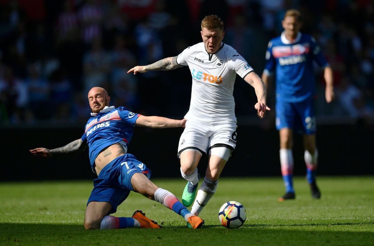 swansea-city-v-stoke-city-premier-league-5b5ee7327134f676ff00000a.jpg