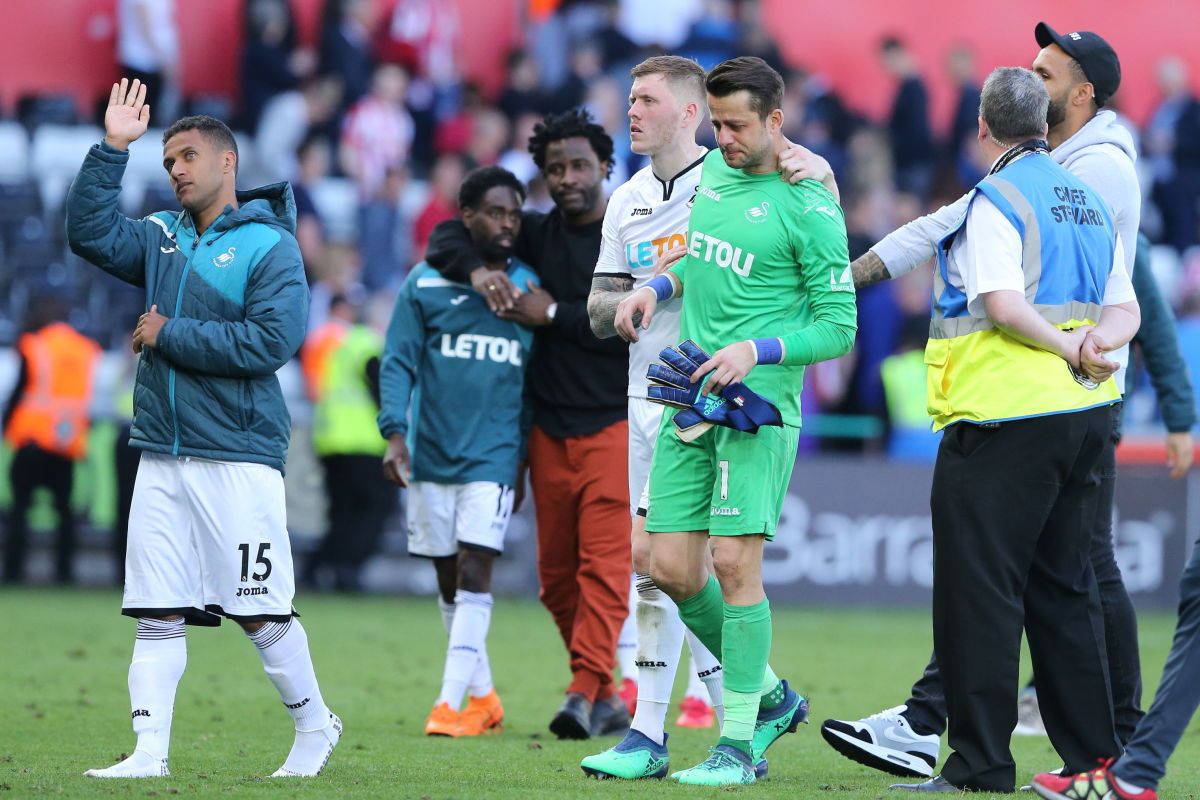 swansea-city-v-stoke-city-premier-league-5b5ee7953467ac8e0e00000b.jpg