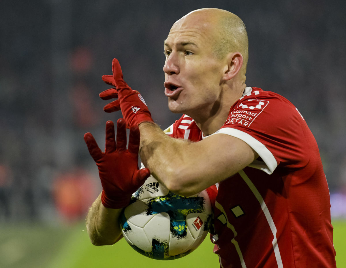 FBL-GER-BUNDESLIGA-BAYERN-MUNICH-SCHALKE