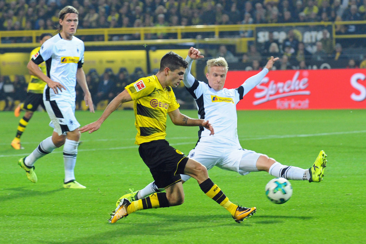 borussia-dortmund-v-borussia-moenchengladbach-bundesliga-5c1a9a05a0d827a5a4000002.jpg