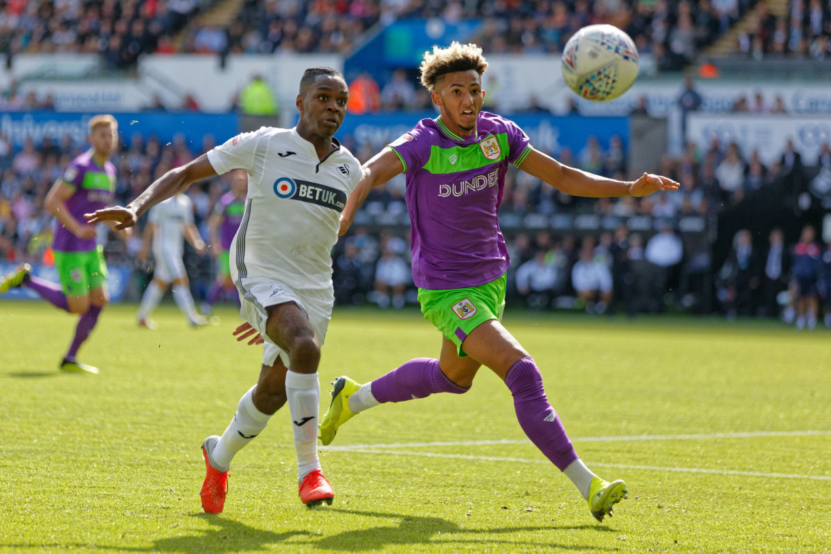 swansea-city-v-bristol-city-sky-bet-championship-5c092e9989ae144cdb000020.jpg