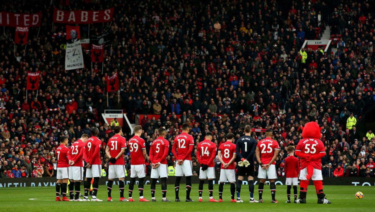 Manchester United Fans Have Their Say After Jose Mourinho's Criticism