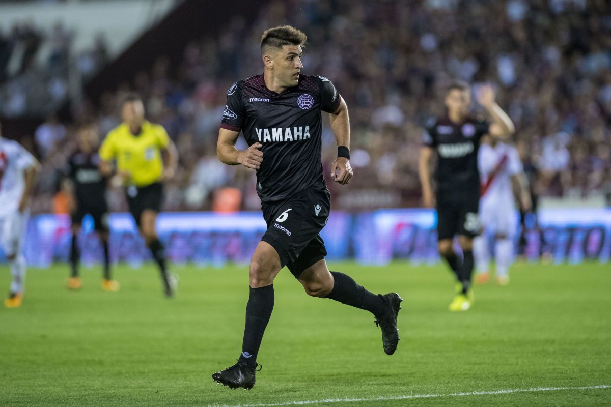 lanus-v-river-plate-copa-libertadores-31-10-2017-5c1ef9d7bf00e5490f000001.jpg