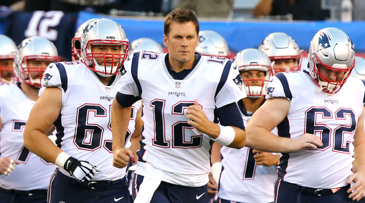 tom-vs-time-brady-team_0.jpg