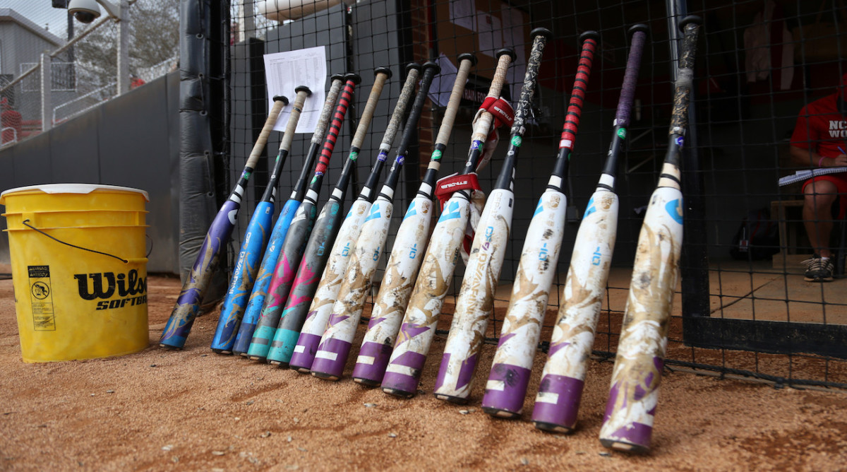 Colorado State softball team stages sitin to protest gender inequality Sports Illustrated