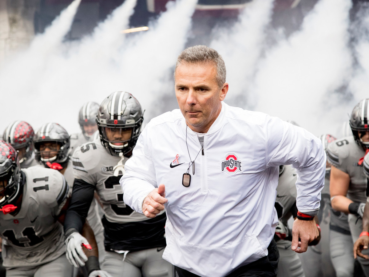 urban-meyer-ohio-state-tunnel.jpg