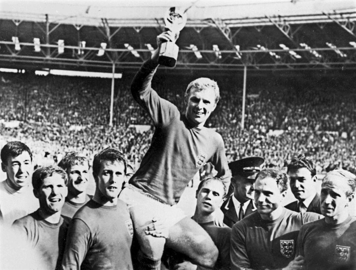WORLD CUP-1966-ENGLAND-MOORE-CUP