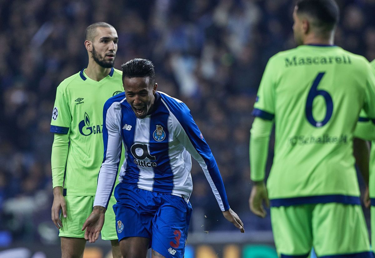fc-porto-v-fc-schalke-04-uefa-champions-league-group-d-5c261af91db089e755000001.jpg