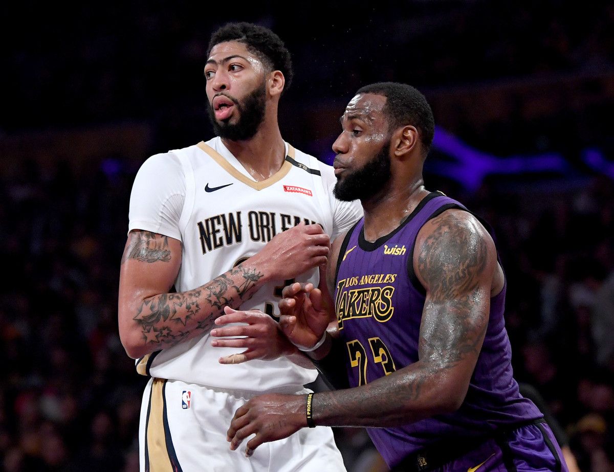 anthony_davis_lebron_.jpg