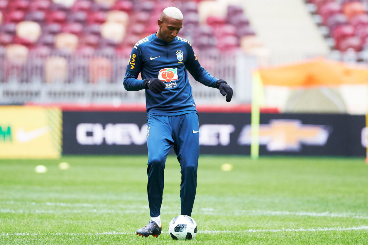 brazil-national-football-team-training-session-in-moscow-5b0429d13467ac5dba000004.jpg