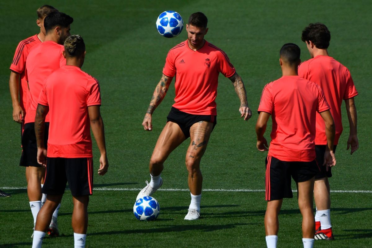 fbl-eur-c1-real-madrid-training-5bae15e79e8b9811ec00000d.jpg