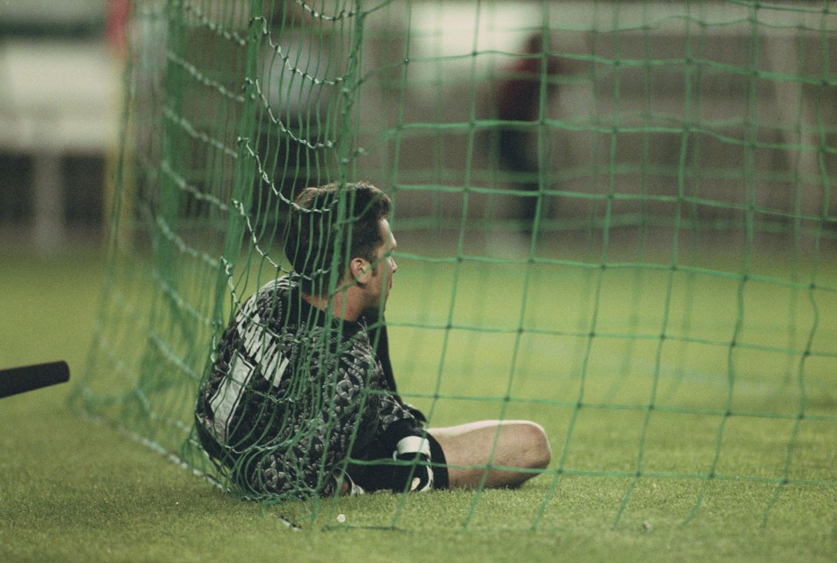 uefa-cup-winners-cup-final-5b03fb49347a024455000001.jpg