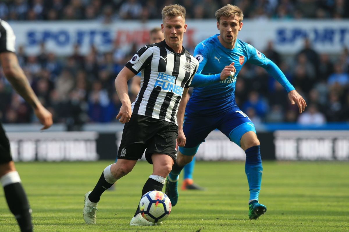 fbl-eng-pr-newcastle-arsenal-5b4df12d7134f6e610000030.jpg