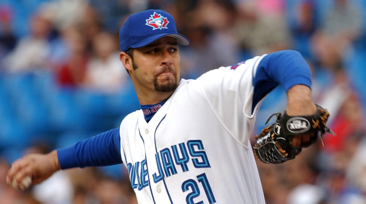 Esteban Loaiza: Ex-All-Star pitcher denies dealing cocaine - Sports