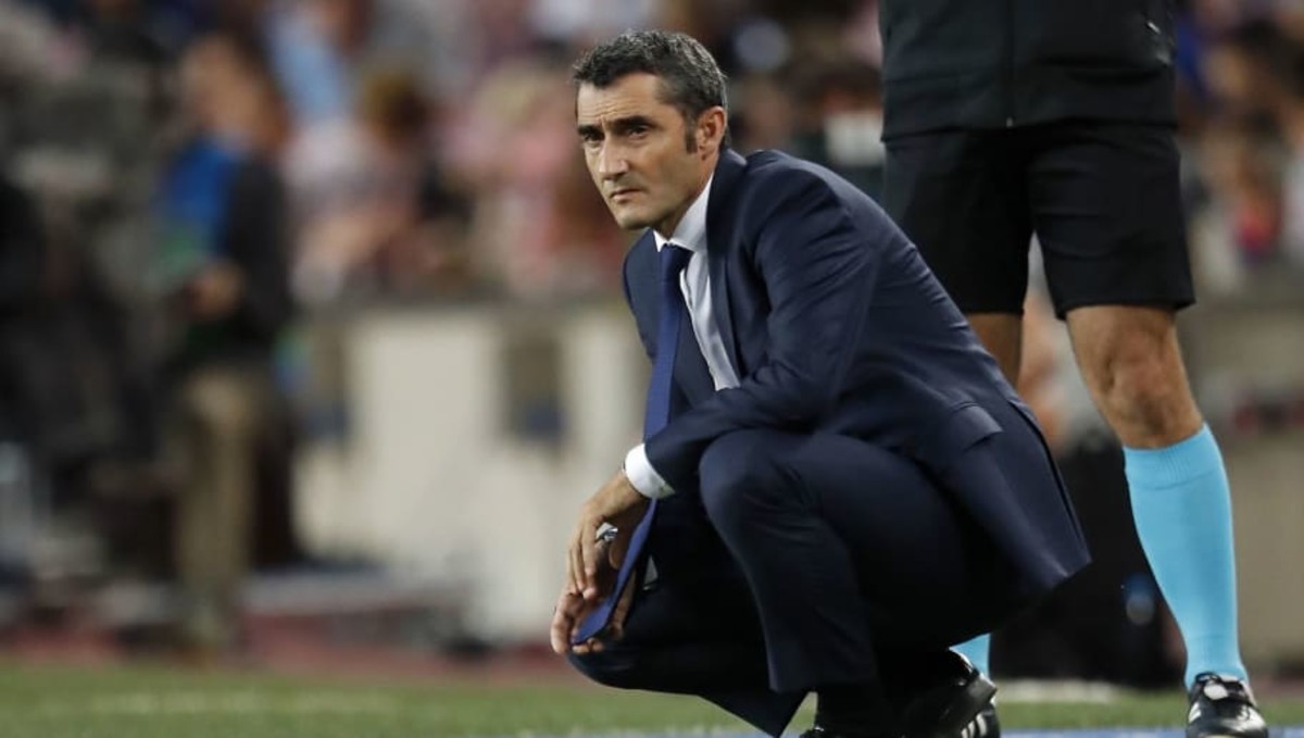 Ernesto Valverde Insists He is Not Close to Extending Barcelona Deal as