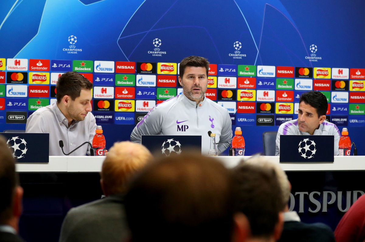 tottenham-hotspur-training-session-and-press-conference-5be16d0b4d4362a1cc000001.jpg