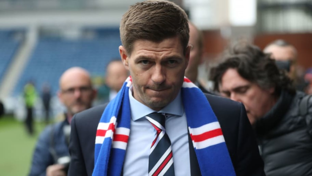 steven-gerrard-is-unveiled-as-the-new-manager-at-rangers-5b114e117134f63b7a000002.jpg