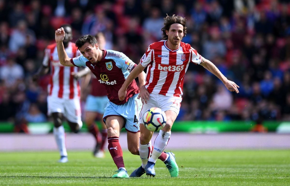 stoke-city-v-burnley-premier-league-5b0a735173f36ce15b000001.jpg