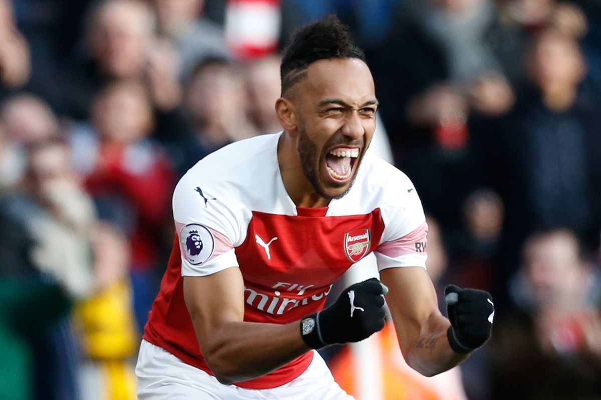 topshot-fbl-eng-pr-arsenal-burnley-5c2353d74f426563fc000050.jpg