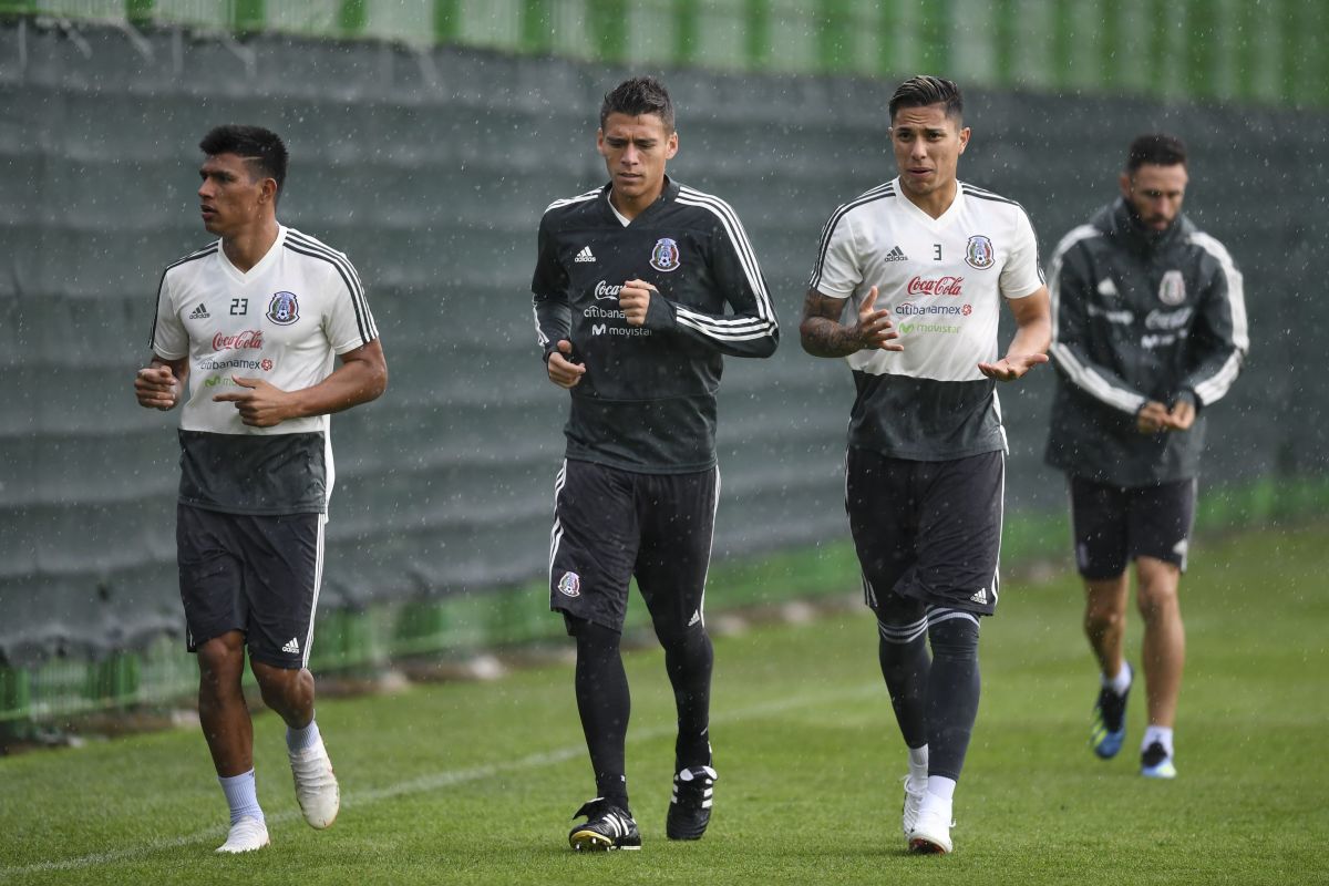 fbl-wc-2018-mex-training-5b2ac59d3467acb43700000e.jpg
