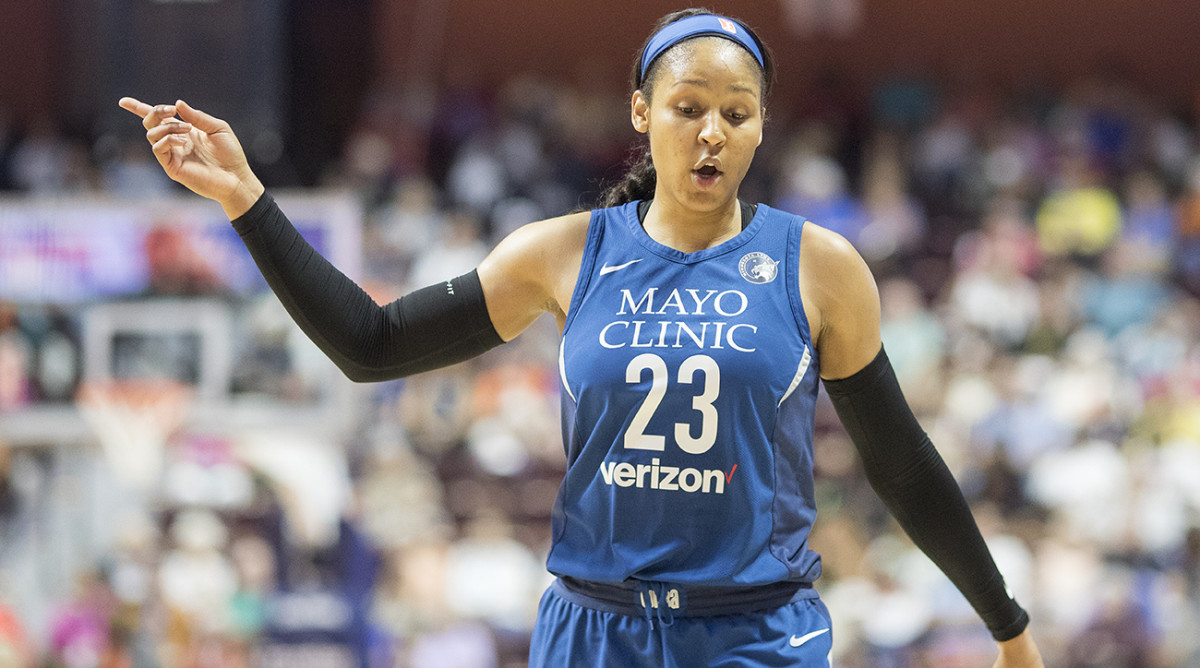 maya_moore_tells_them_to_get_on_out_of_here.jpg