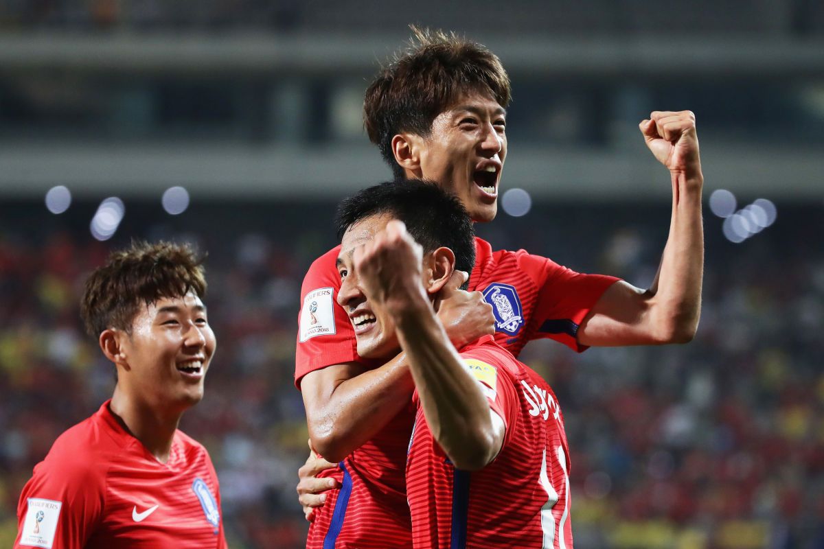 south-korea-v-china-2018-fifa-world-cup-qualifier-group-a-5b0ad010f7b09dea82000001.jpg