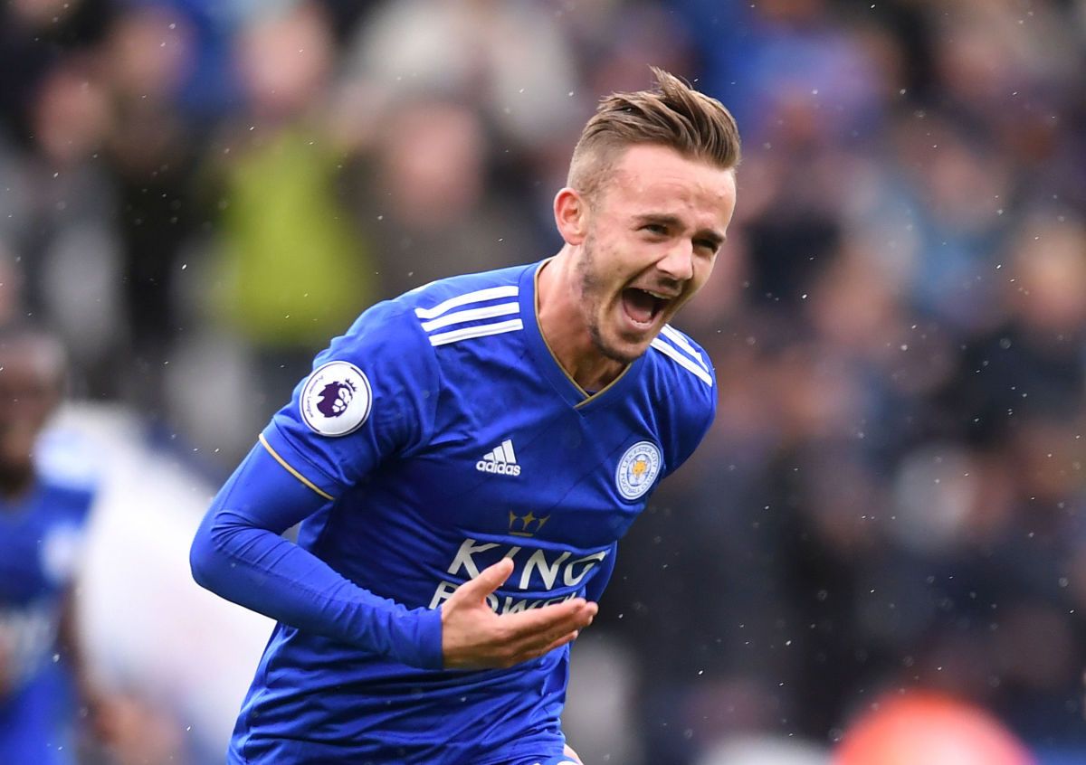 leicester-city-v-huddersfield-town-premier-league-5baa8ff7eff55cc84400000f.jpg