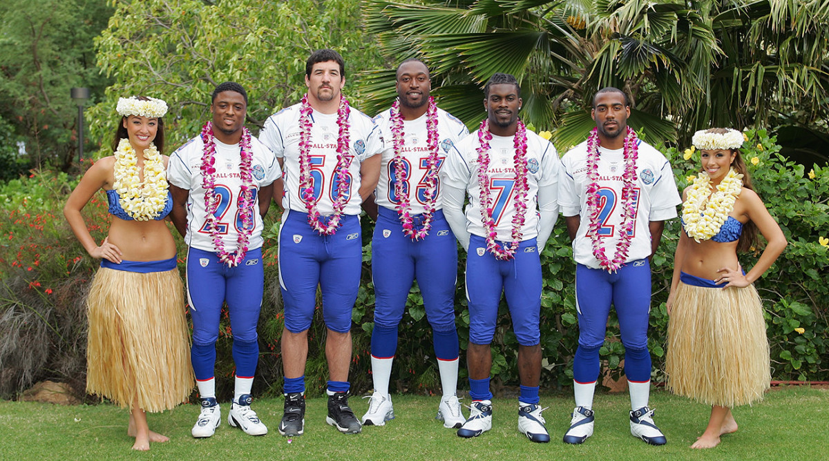 Hall (No. 21) and Vick (No. 7) were among the Falcons to make the Pro Bowl after the 2005 season.