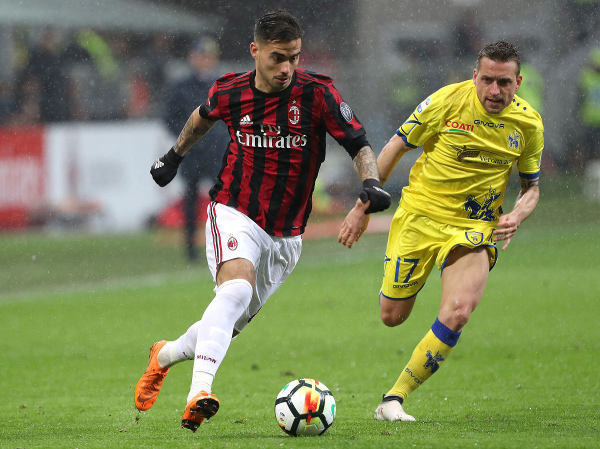 ac-milan-v-ac-chievo-verona-serie-a-5aec2b7d73f36c662f000034.jpg