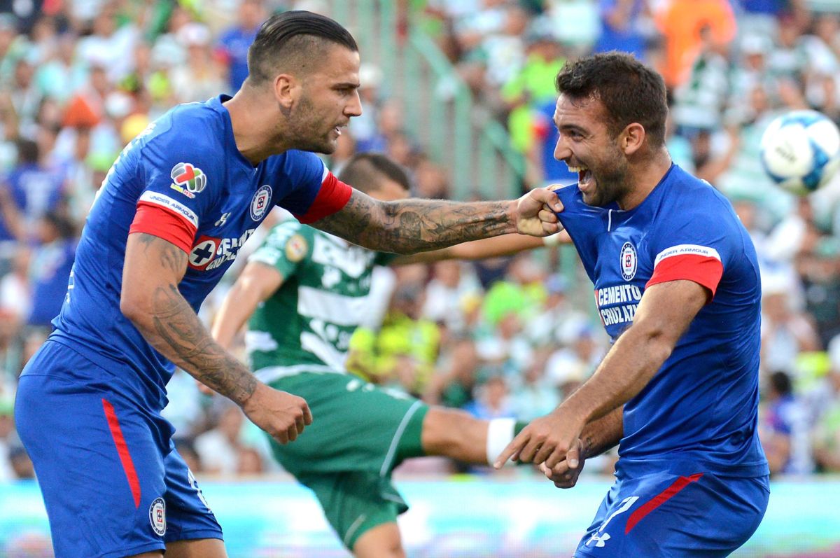 fbl-mex-santos-cruz-azul-5ba12e4b694c55bb20000003.jpg
