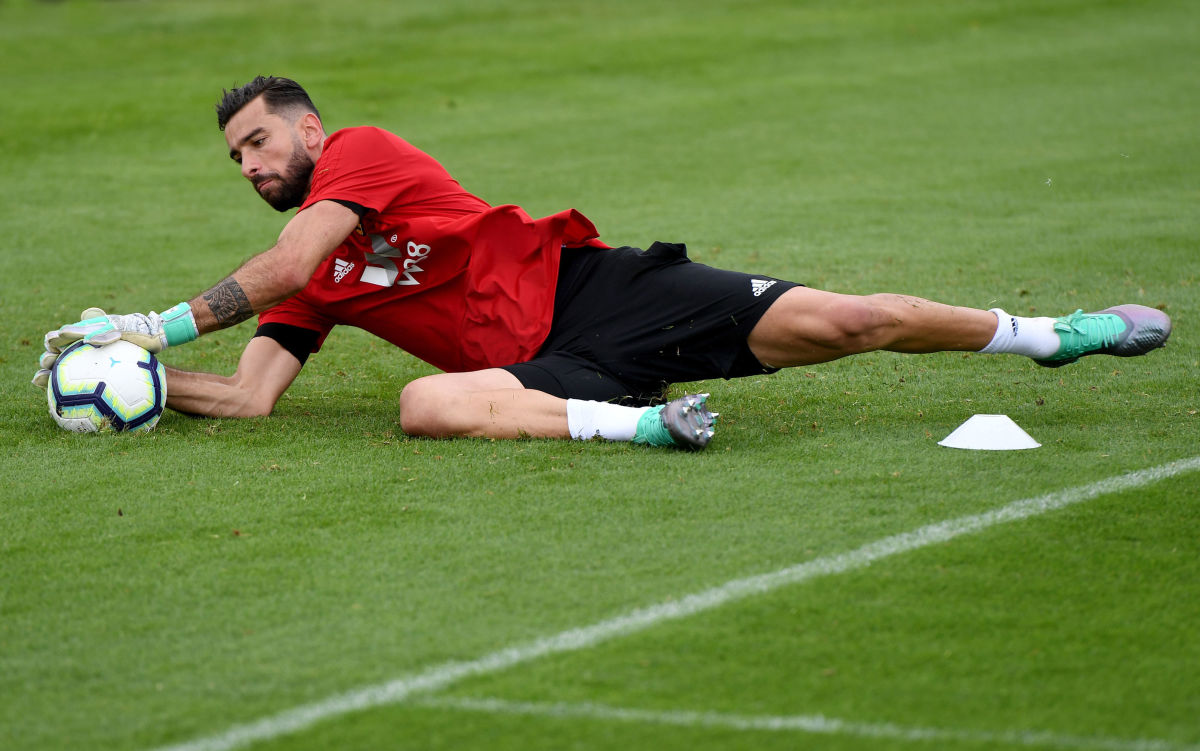 first-day-at-wolverhampton-wanderers-for-new-signings-raul-jimenez-and-rui-patricio-5b5445297134f65ad200000d.jpg