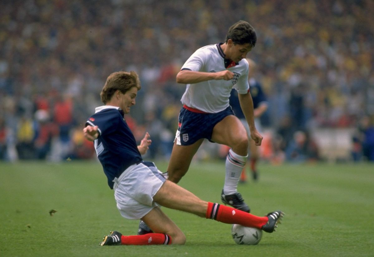 gary-lineker-of-england-and-richard-gough-of-scotland-5b1d38ad73f36cff5a000001.jpg