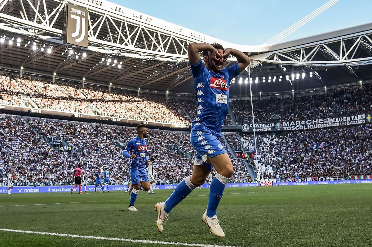 topshot-fbl-ita-seriea-juventus-napoli-5bafbeba14db2fdde5000008.jpg