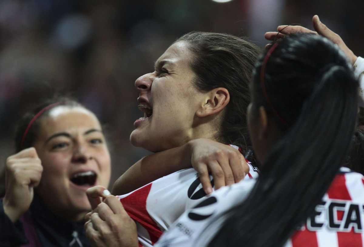 chivas-v-pachuca-torneo-apertura-2017-liga-mx-femenil-5c280eef4596835710000001.jpg