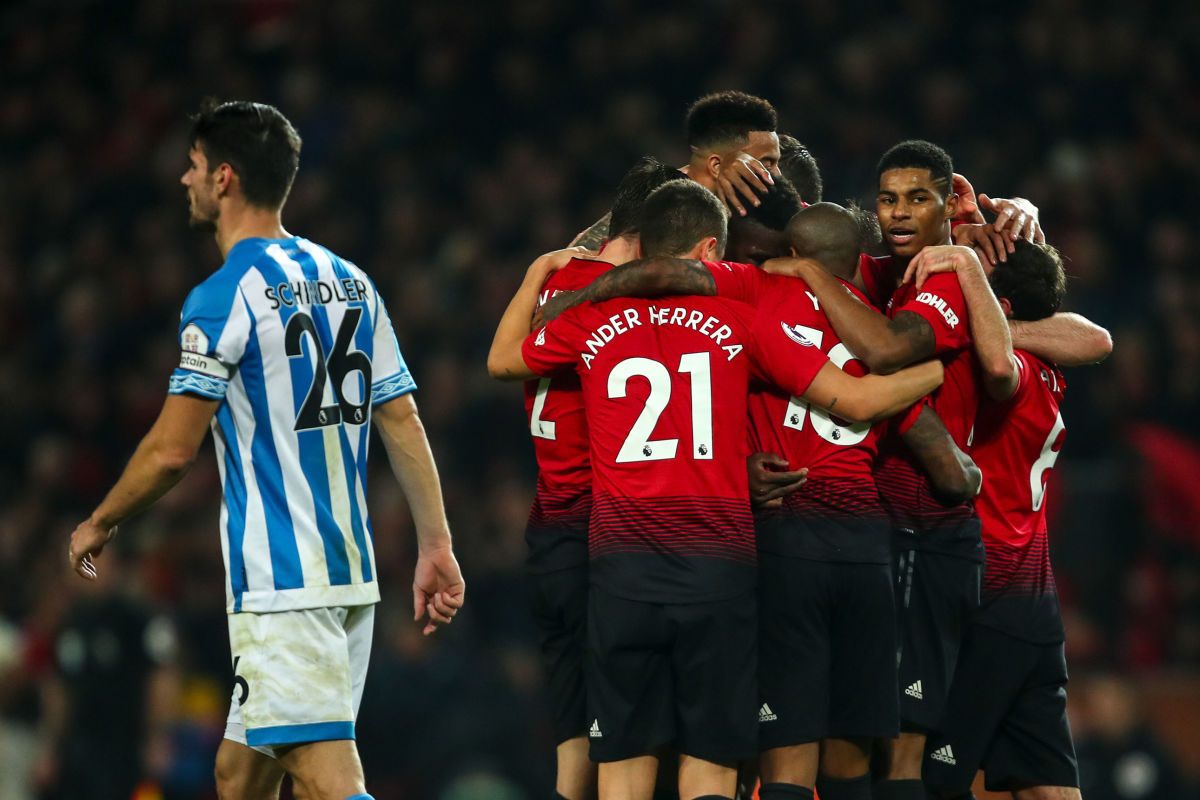 manchester-united-v-huddersfield-town-premier-league-5c2410c34f4265d8ee000001.jpg