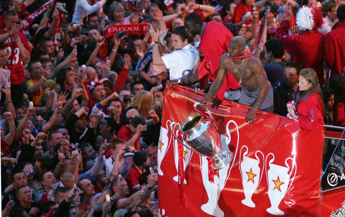 liverpool-celebrate-champions-league-victory-with-parade-5b95320bed590701d9000001.jpg