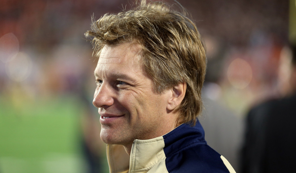 Bon Jovi tweets support for Notre Dame from Irishthemed yacht Sports