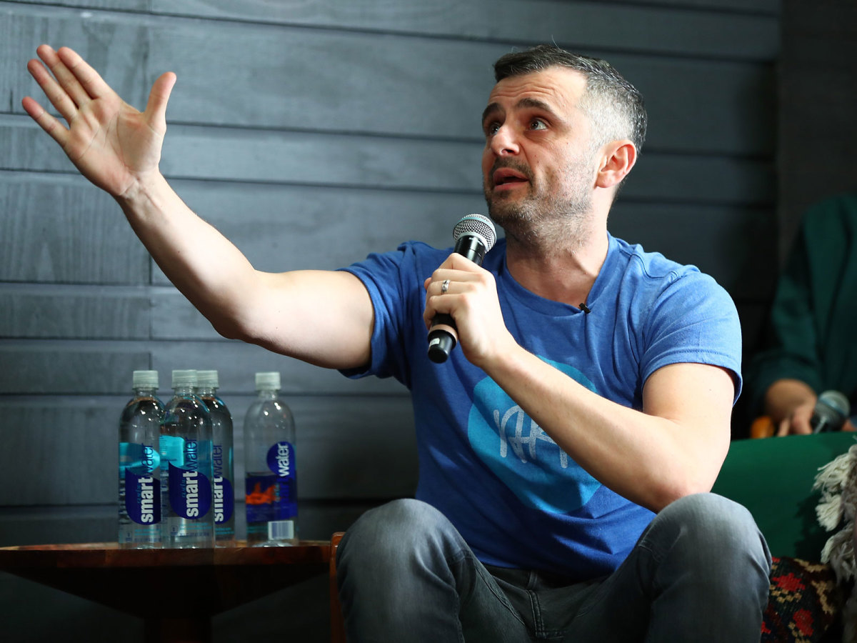 Gary Vaynerchuk claims a Steelers receiver is a better social media strategist than anybody working in Major League Baseball.