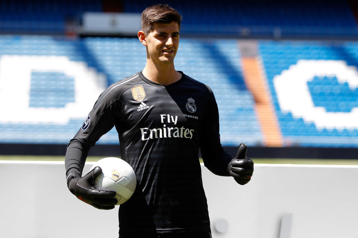 real-madrid-unveil-new-signing-thibaut-courtois-5b76d9c4bff1783227000001.jpg
