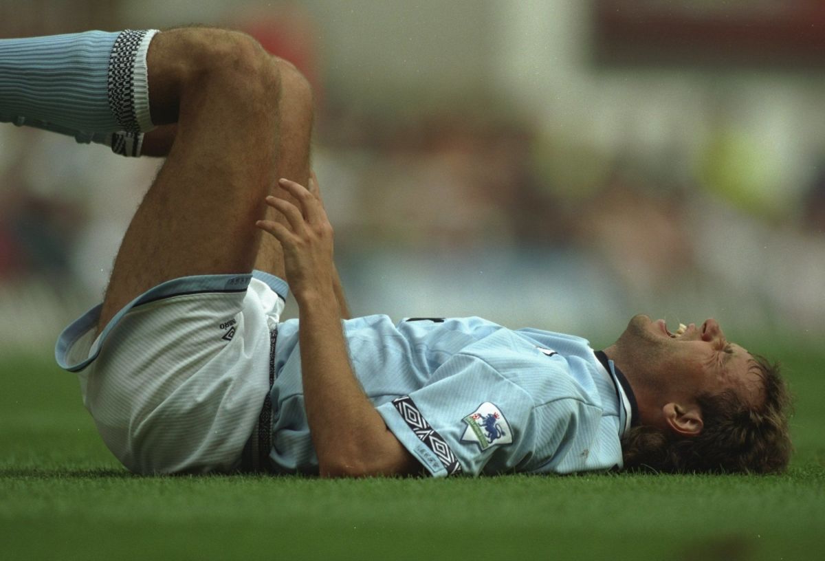 uwe-rosler-of-manchester-city-5b9f7d161ed1ceeddb000058.jpg